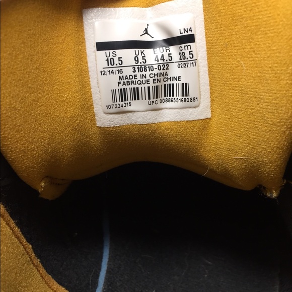 Yellow and black Jordan’s - Picture 4 of 4